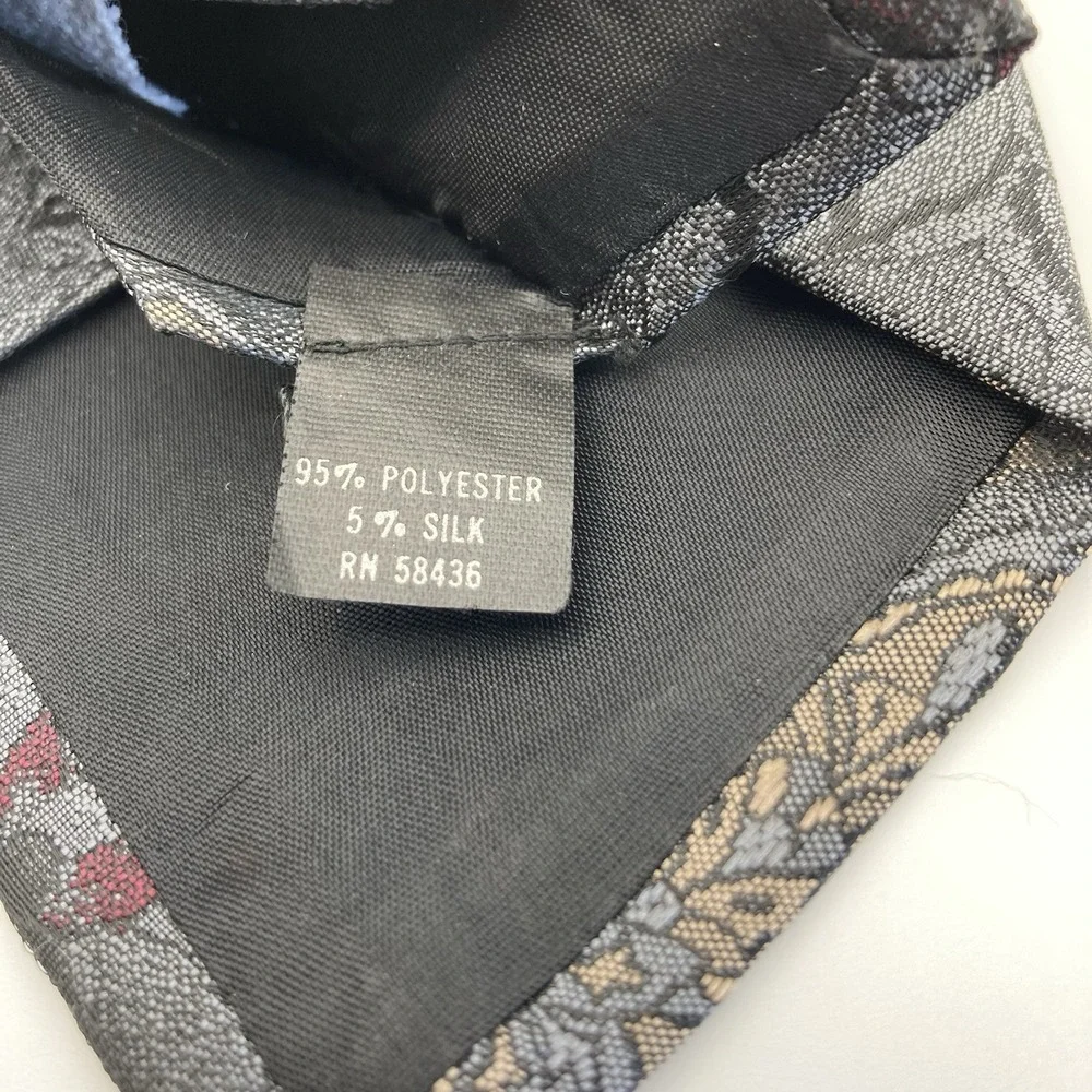 Editions by Van Heusen Men's Necktie Tie‎ Gray Red Floral Classic Length